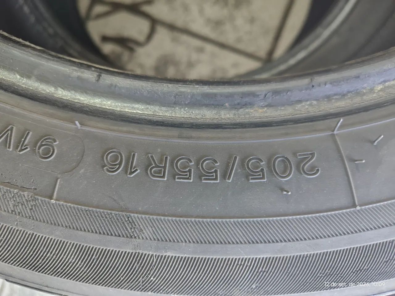 dois pneus aro 16 205/55
