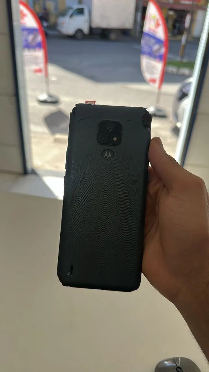 Celular e7