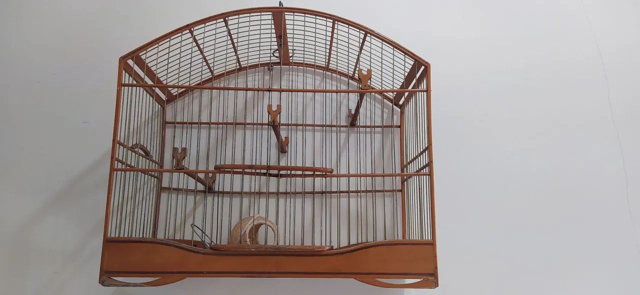 Vendo duas gaiolas para coleiro.