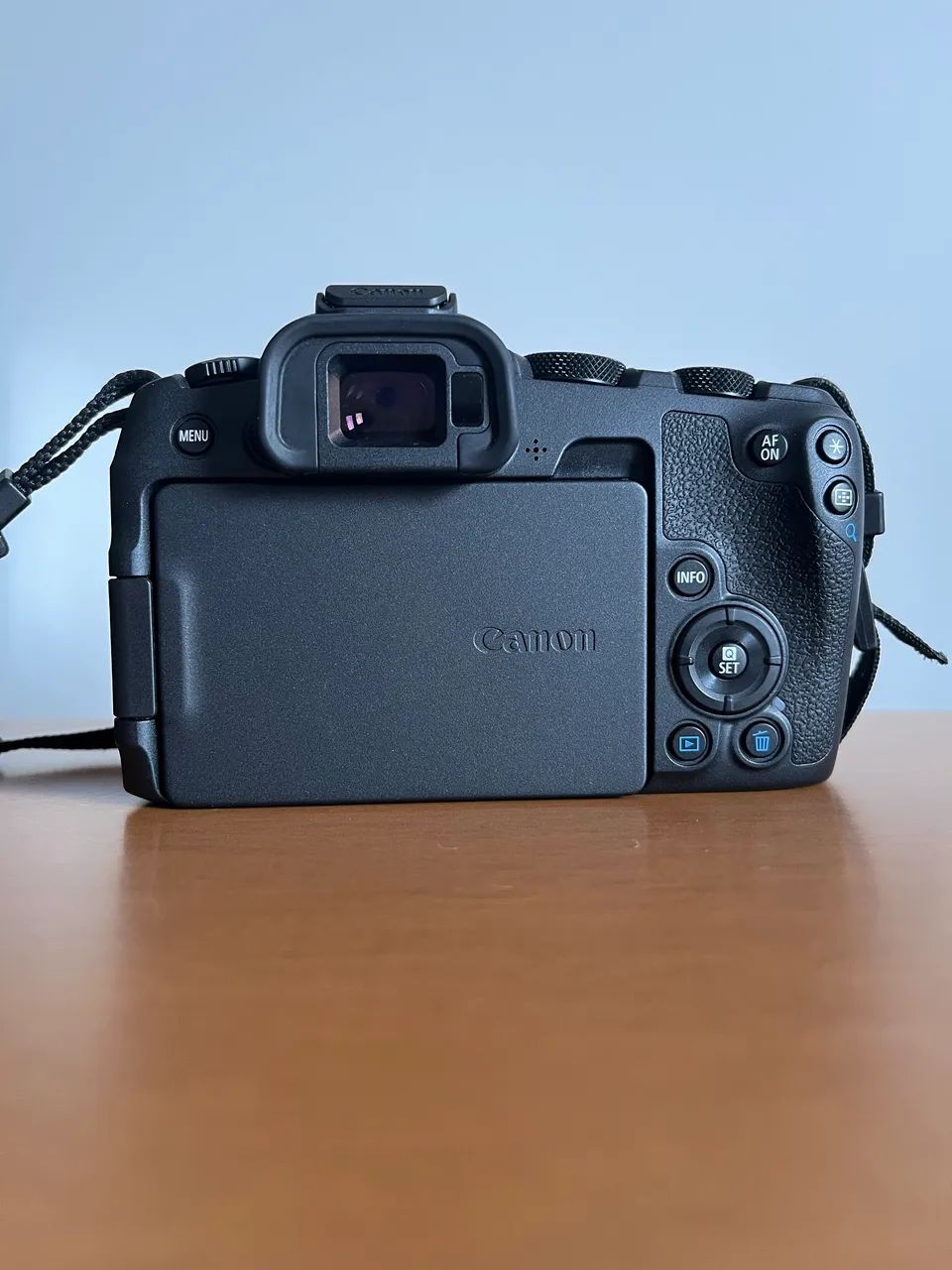 Canon R8 (corpo) - Foto 2