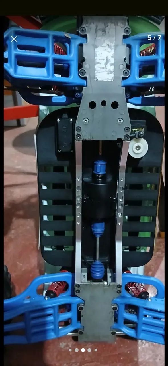 Automodelo traxxas Emaxx - Foto 4