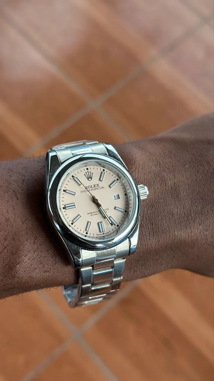Relógio Estilo Rolex - Clássico Prata  - Foto 2