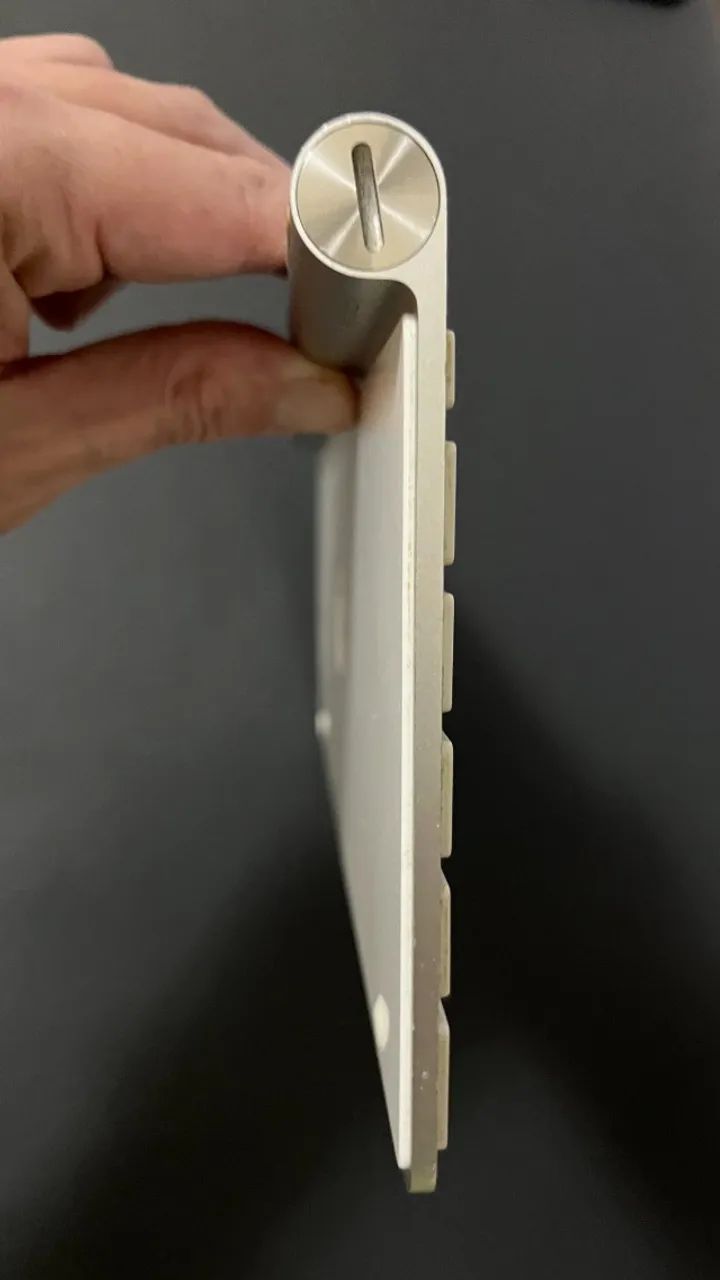 Teclado Apple Magic Keyboard a Pilhas (A1314) - Foto 4