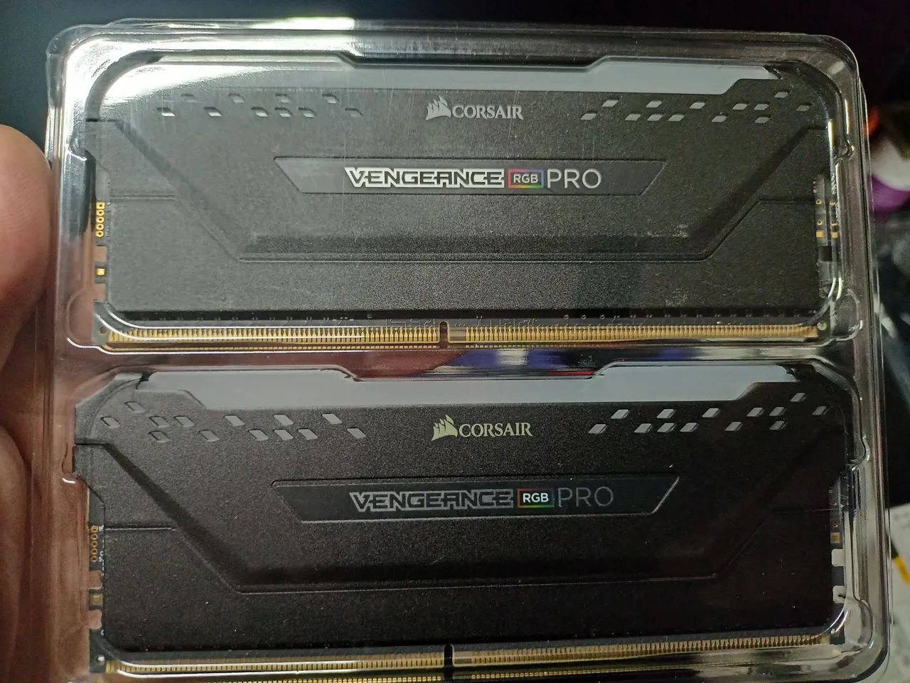 Memória DDR4 Corsair ARGB 2x8gb - Foto 3