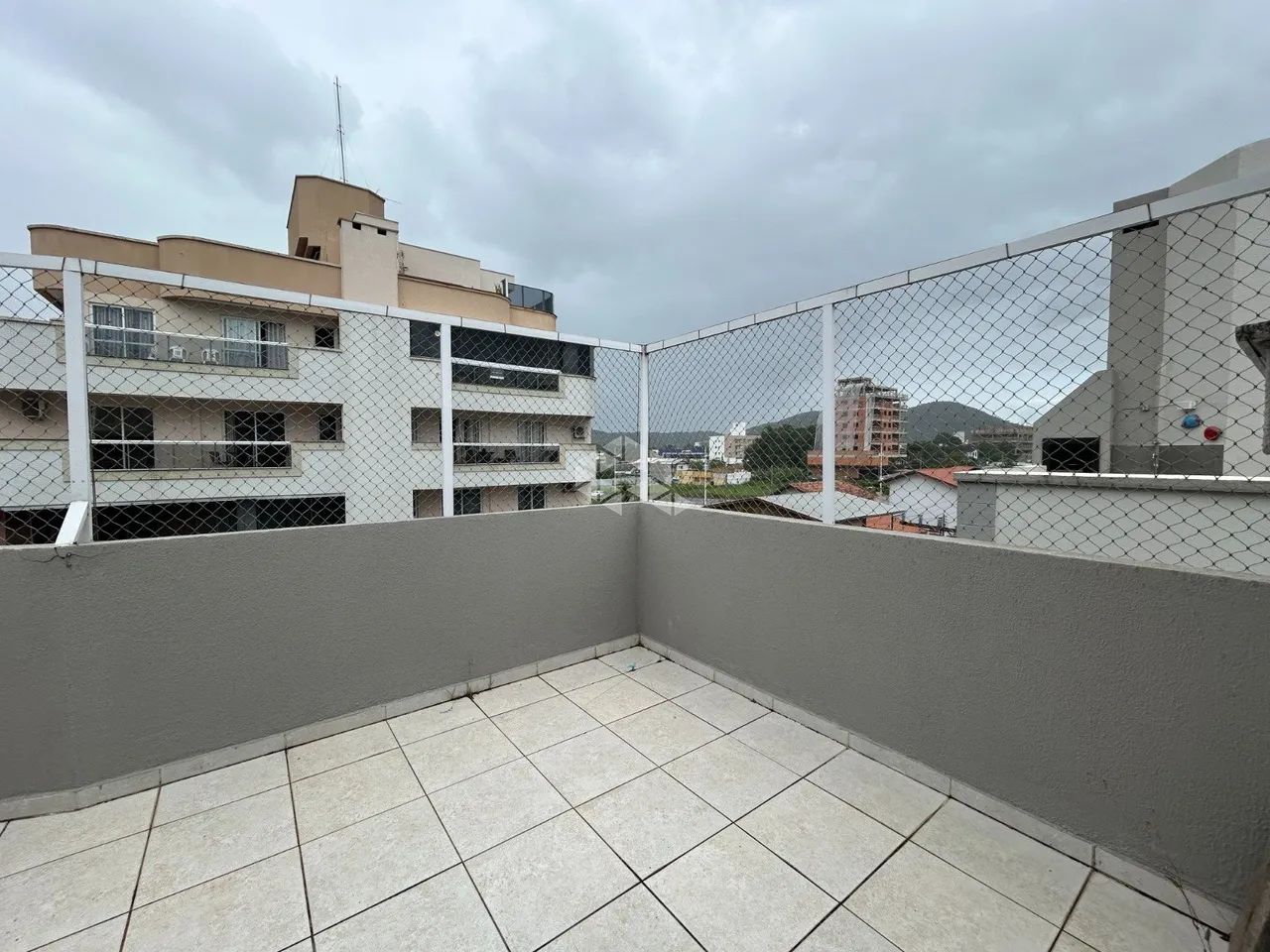 Cobertura Duplex com dois quartos em Bombas Bombinhas SC