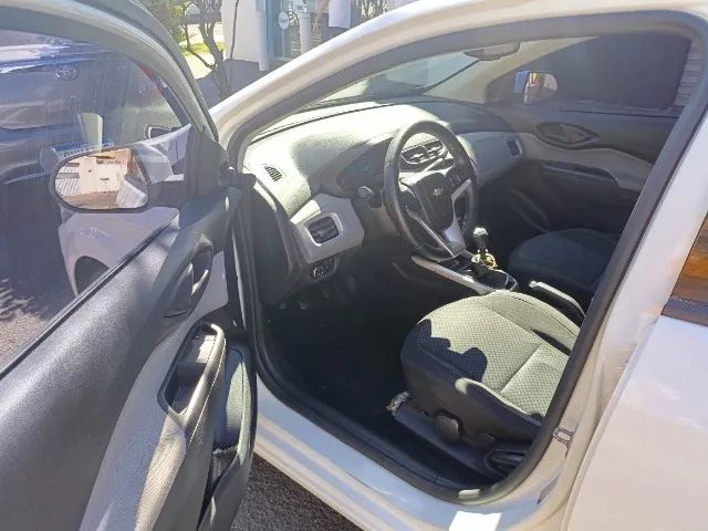 Chevrolet Onix Hatch LT 1.0 8V Flex Mec. 4P 2017 - Foto 4