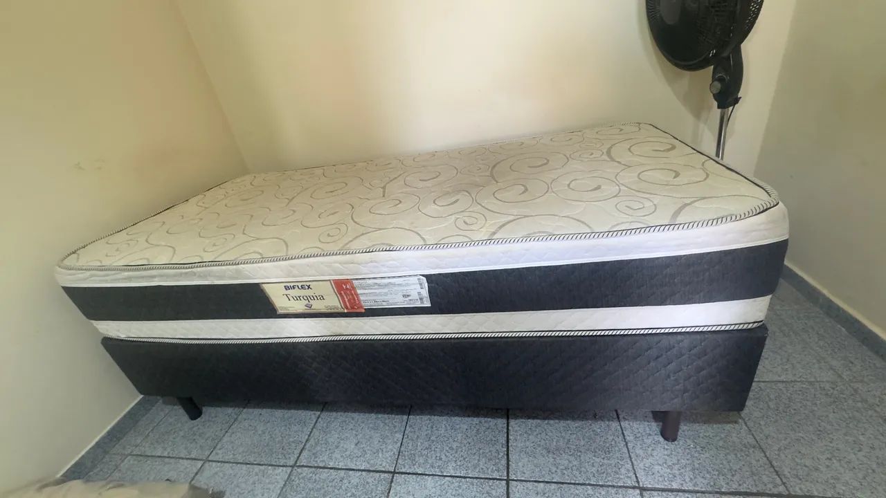 Cama solteiro + guarda roupa solteiro  - Foto 4