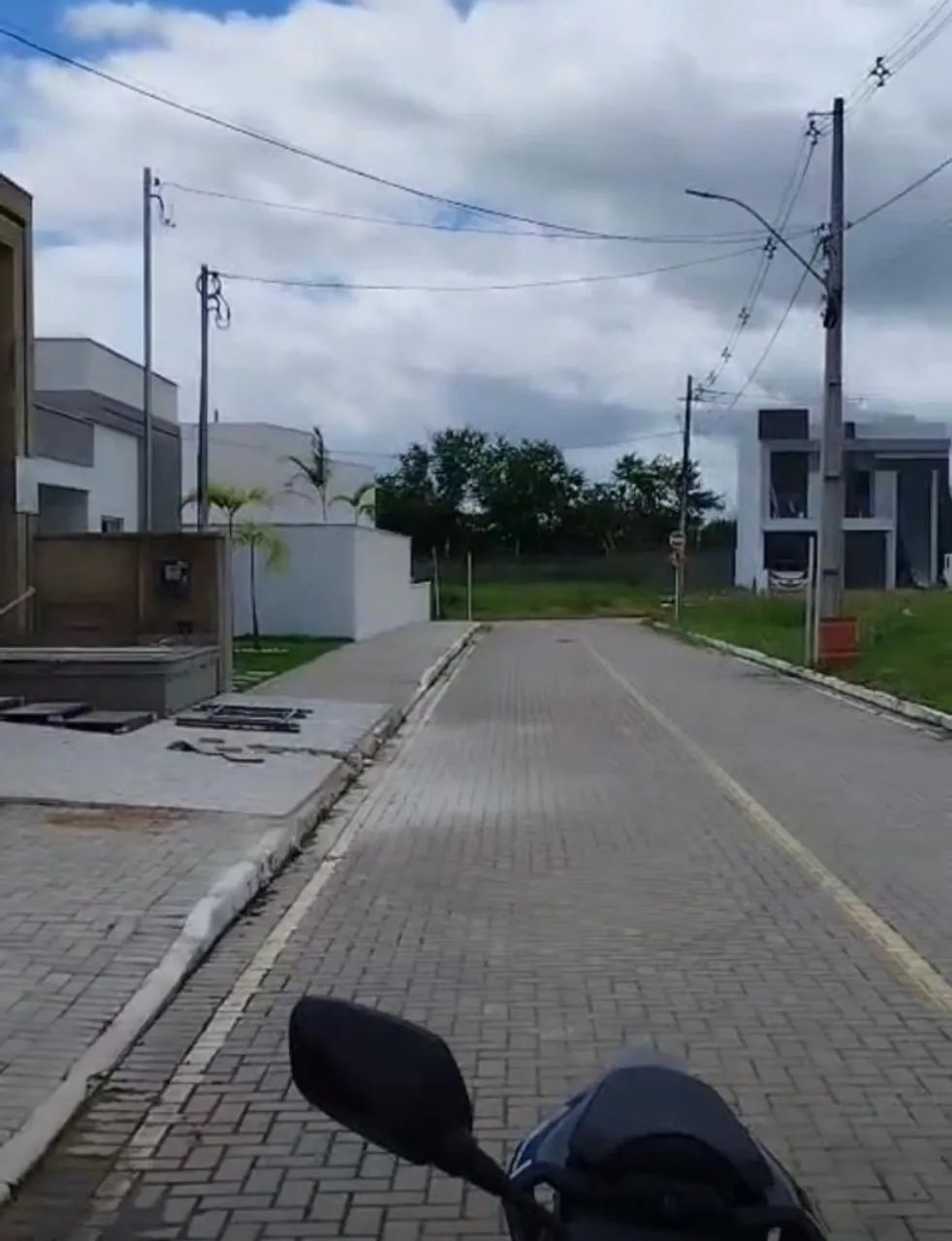 TERRENO NO PORTAL DO LAGO - LOTE COM METRAGEM SUPERIOR - Foto 4