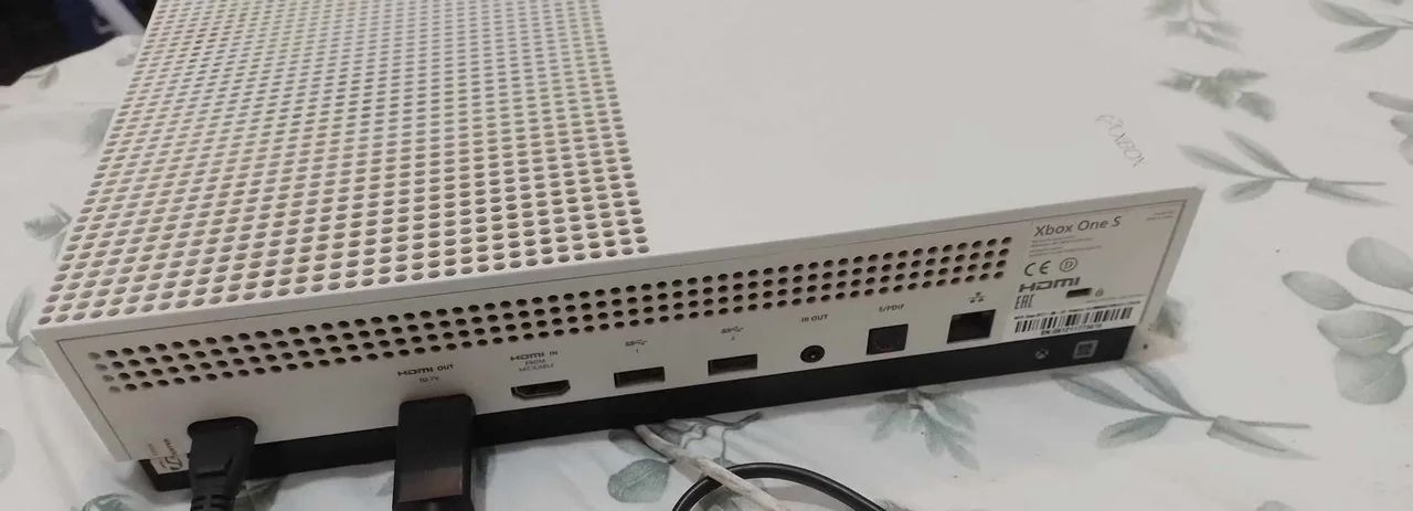 Xbox One S com 2 controles originais  - Foto 4