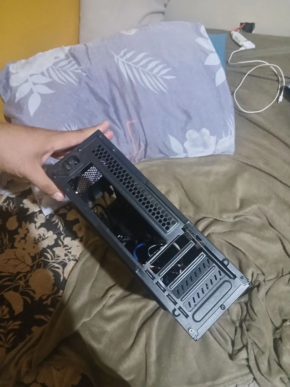 Gabinete slim c3tech