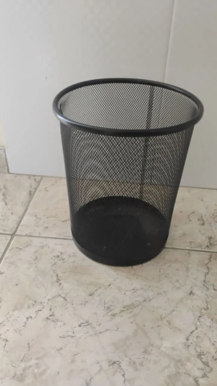 Lixeiro para escritório 
