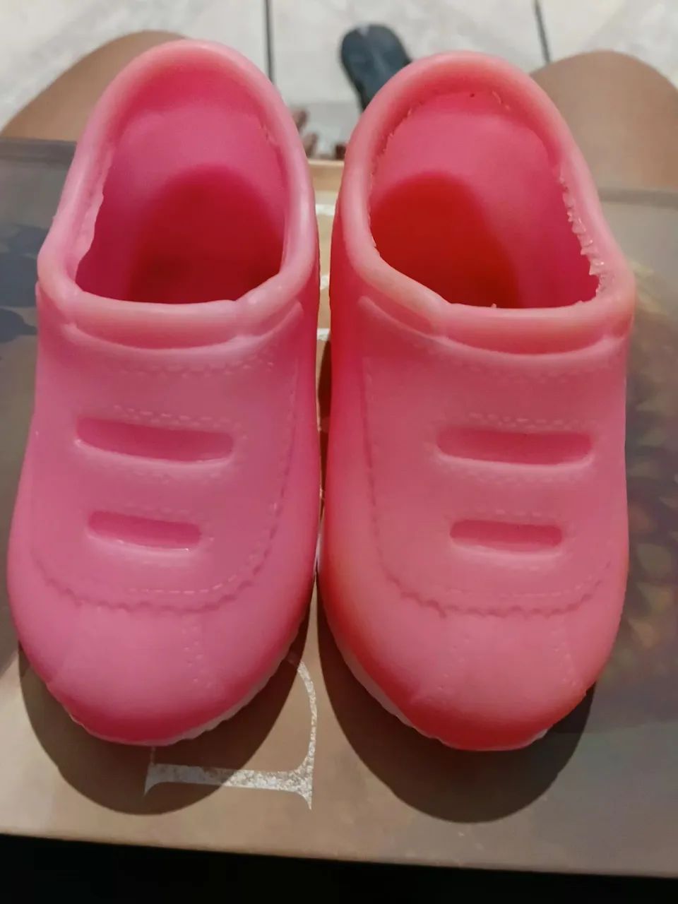Vendo lote de sapatos de boneca - Foto 2