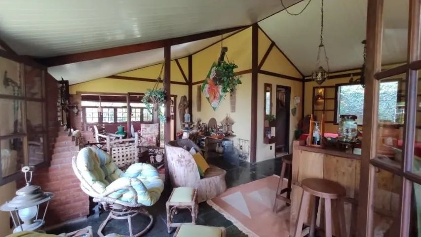 SITIO CHARMOSO NO PE DA SERRA DE PETRÓPOLIS COM 2.400 M2 COM 200M2 DE ÁREA CONSTRUÍDA  - Foto 2
