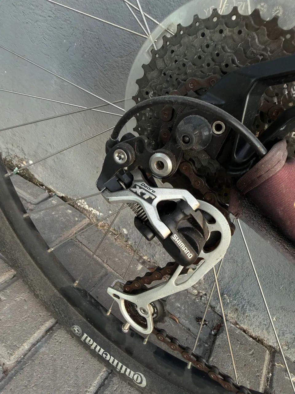 Bicicleta GT bem equipada - Foto 4