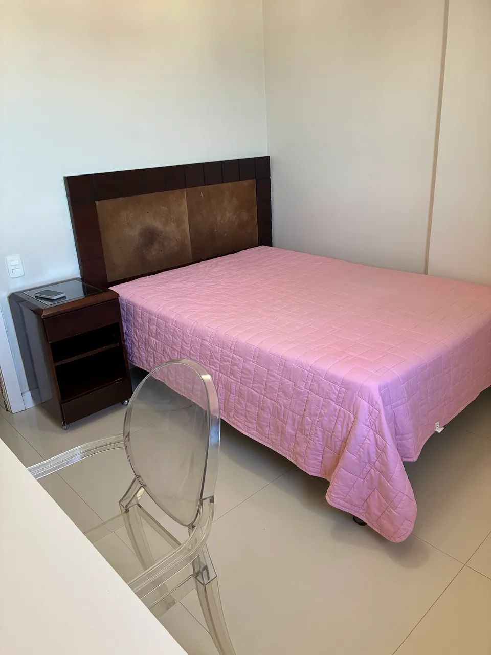 ALUGO QUARTO NO CORAÇÃO DA PITUBA