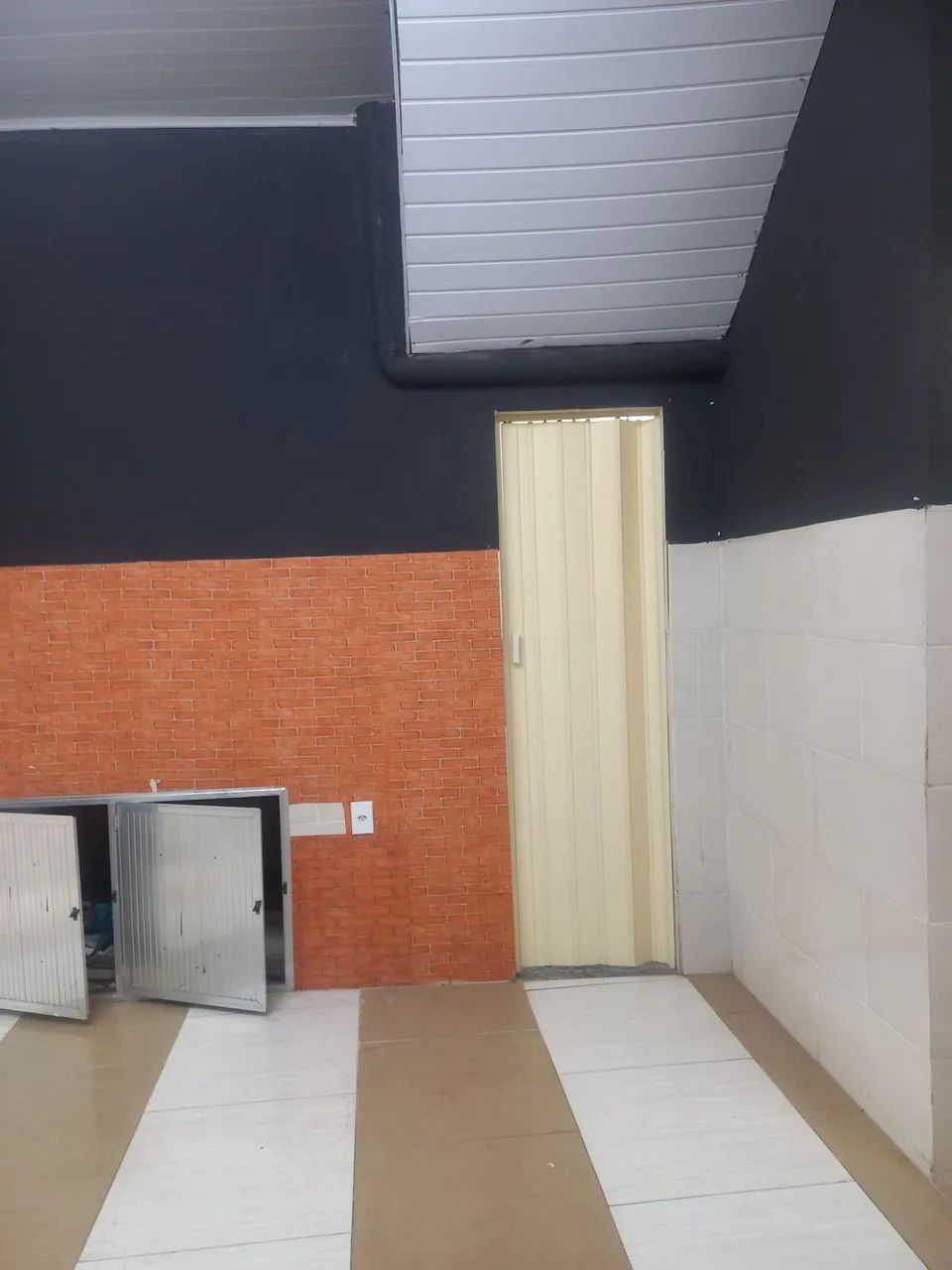  LOJA com Cozinha. Perto  Estrada C.Ramos Campo Grande RJ. Não paga Água e nem Luz.  - Foto 8