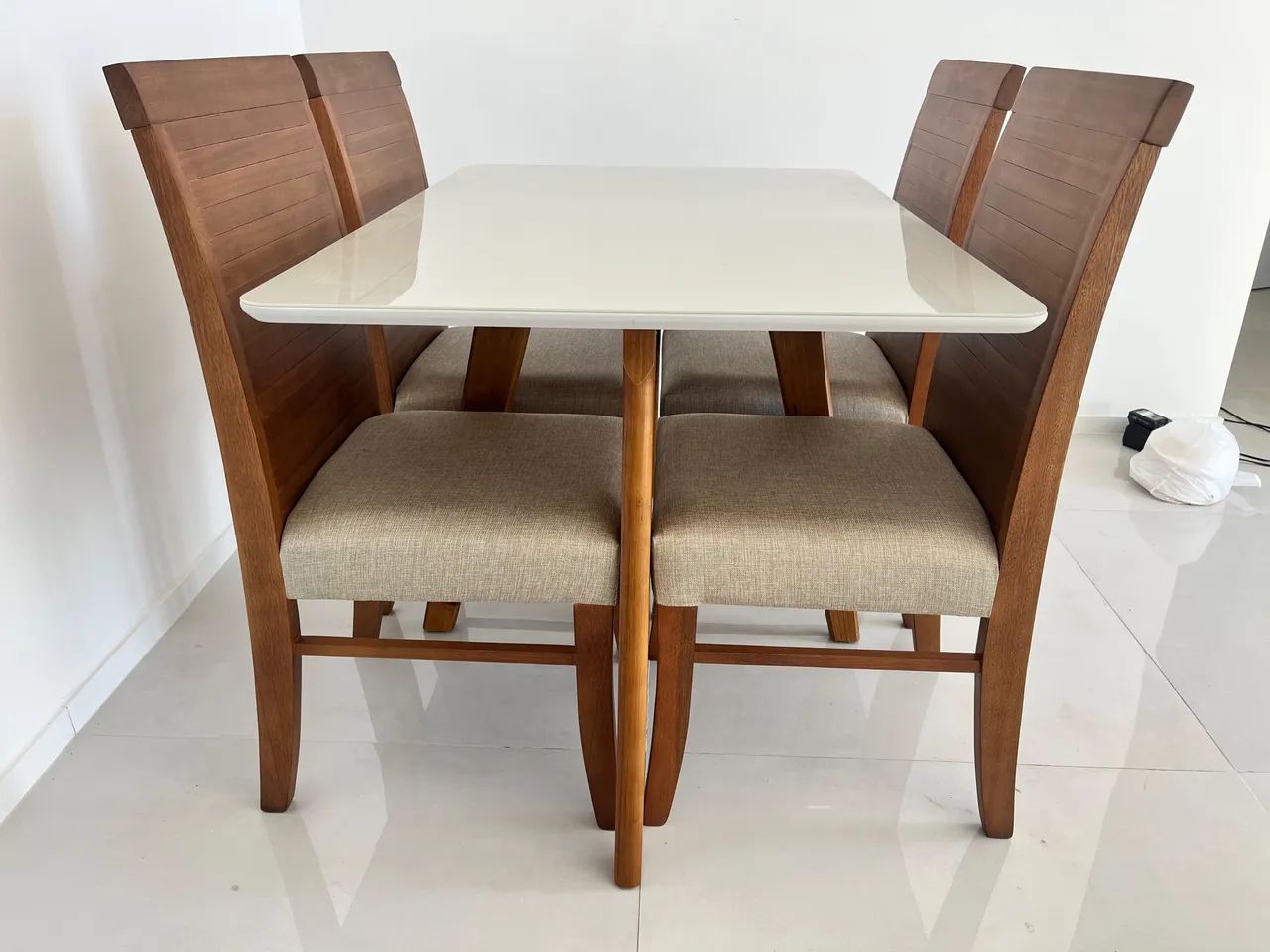 Conjunto de mesa de madeira à pronta entrega - Foto 3