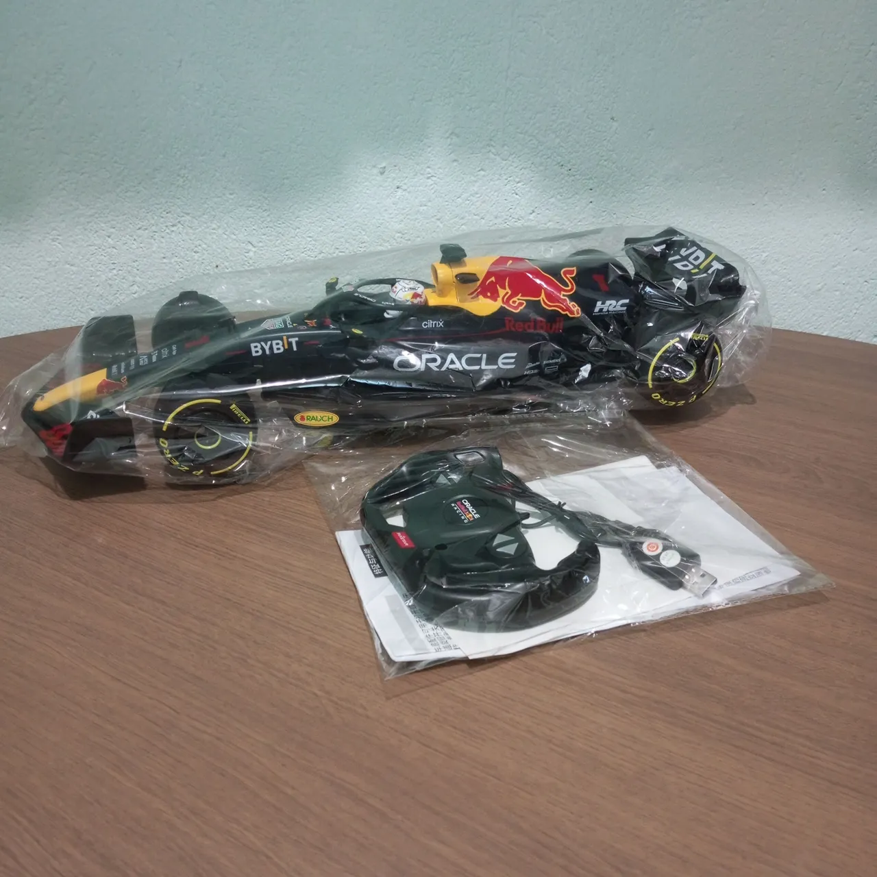 Kyosho Mini-Z F1 Ferrari F2001 No.1 Michael Schumacher - Hobbies e