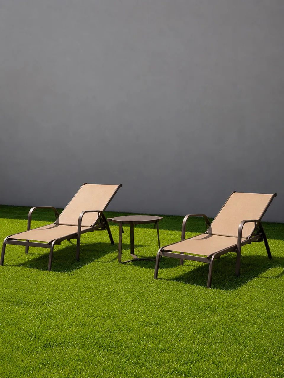Conjunto de espreguiçadeira e mesa 
