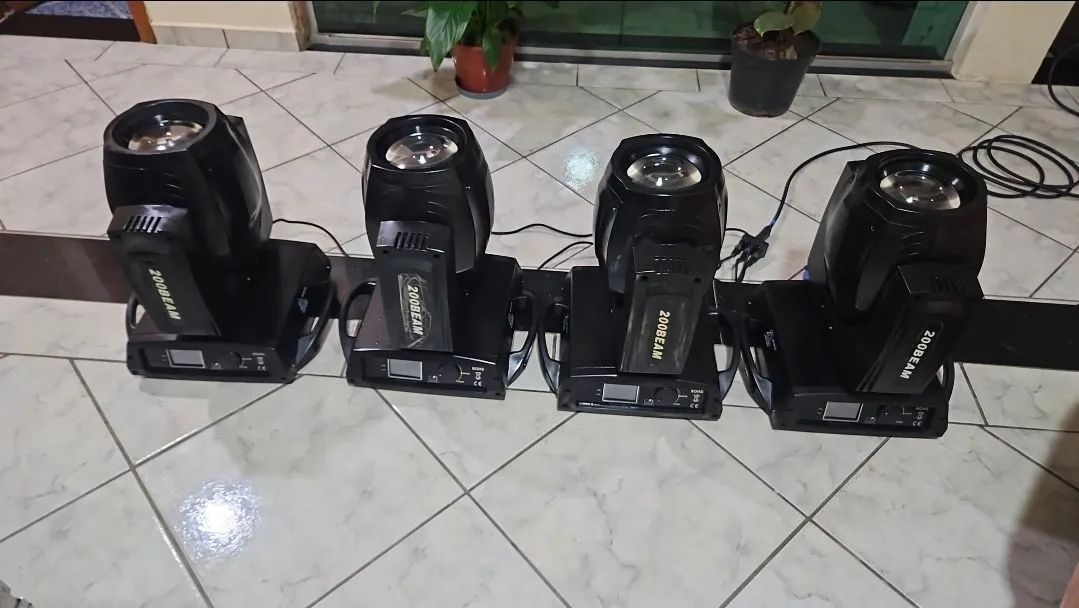 Moving Beam 200 MAGIC DAZZLE 5R 20 canais