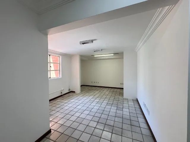 SALA COMERCIAL PARA LOCAÇÃO NA 1ª QUADRA DA PONTA VERDE - Foto 3