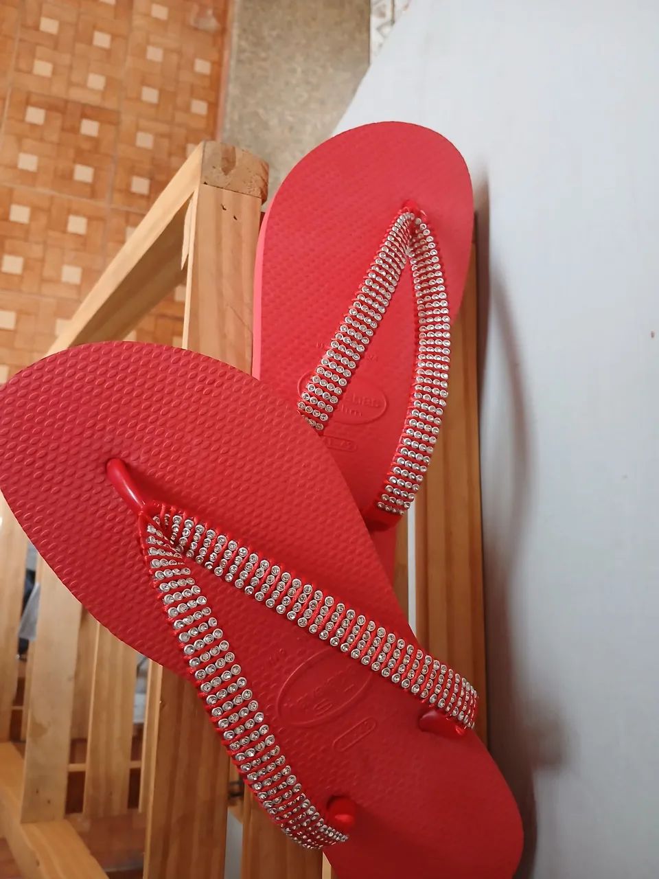Havaina vermelha com strass - Foto 2