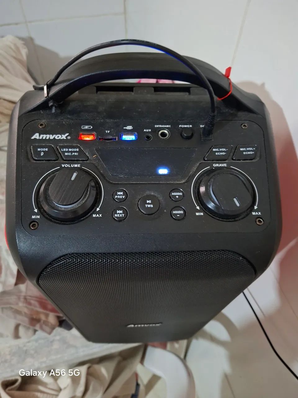 Vendo caixa Amvox 600wts semi nova  - Foto 4