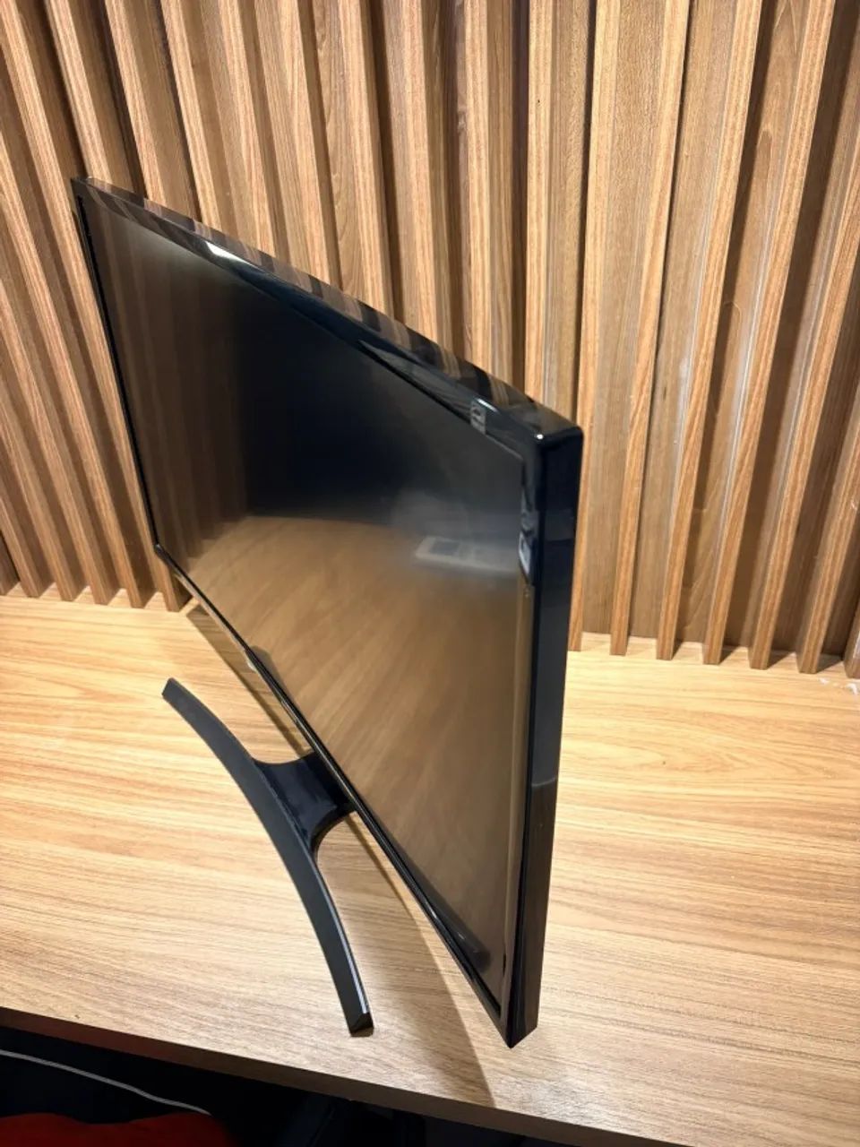Monitor LED Curvo Samsung 27  - Foto 2