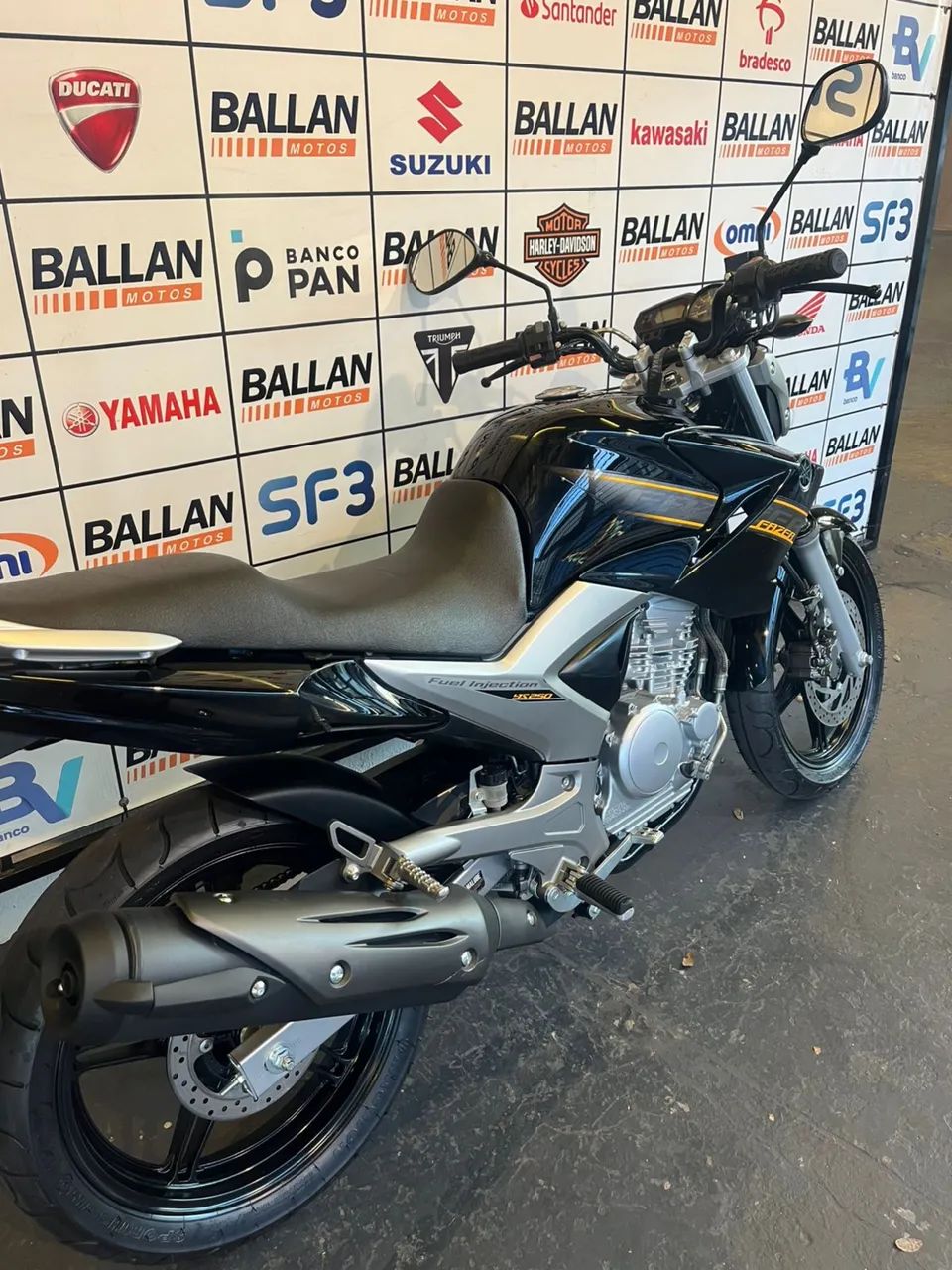 FAZER 250 2011 - Foto 2
