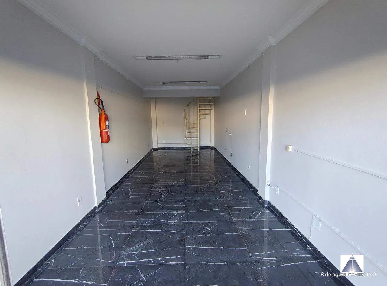 LOJA COM 80M2 EM FRENTE AO SUPERMERCADO MEU PRATA NO PADRE EUSTÁQUIO!