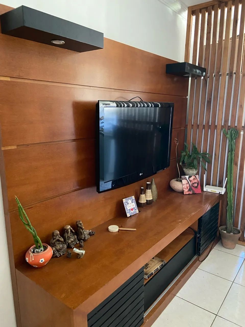 Rack com painel de madeira - Foto 5
