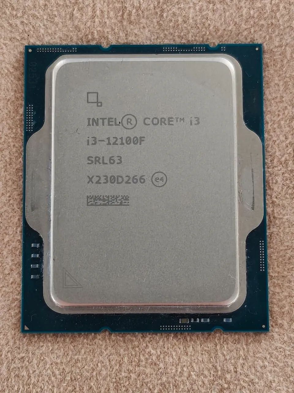 processador core i3 12100F 