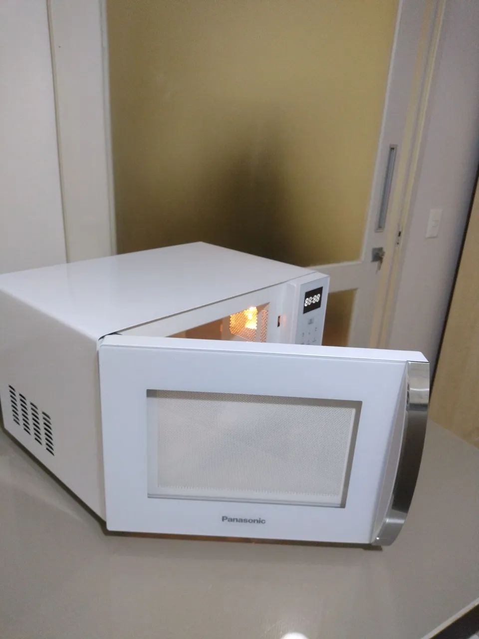 Microondas Panasonic style 32 litros, funcionando perfeitamente  - Foto 3