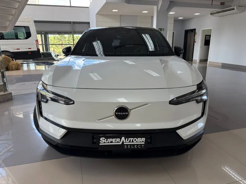 Volvo EX30 E60 Core (elétrico) 2024 - Foto 2
