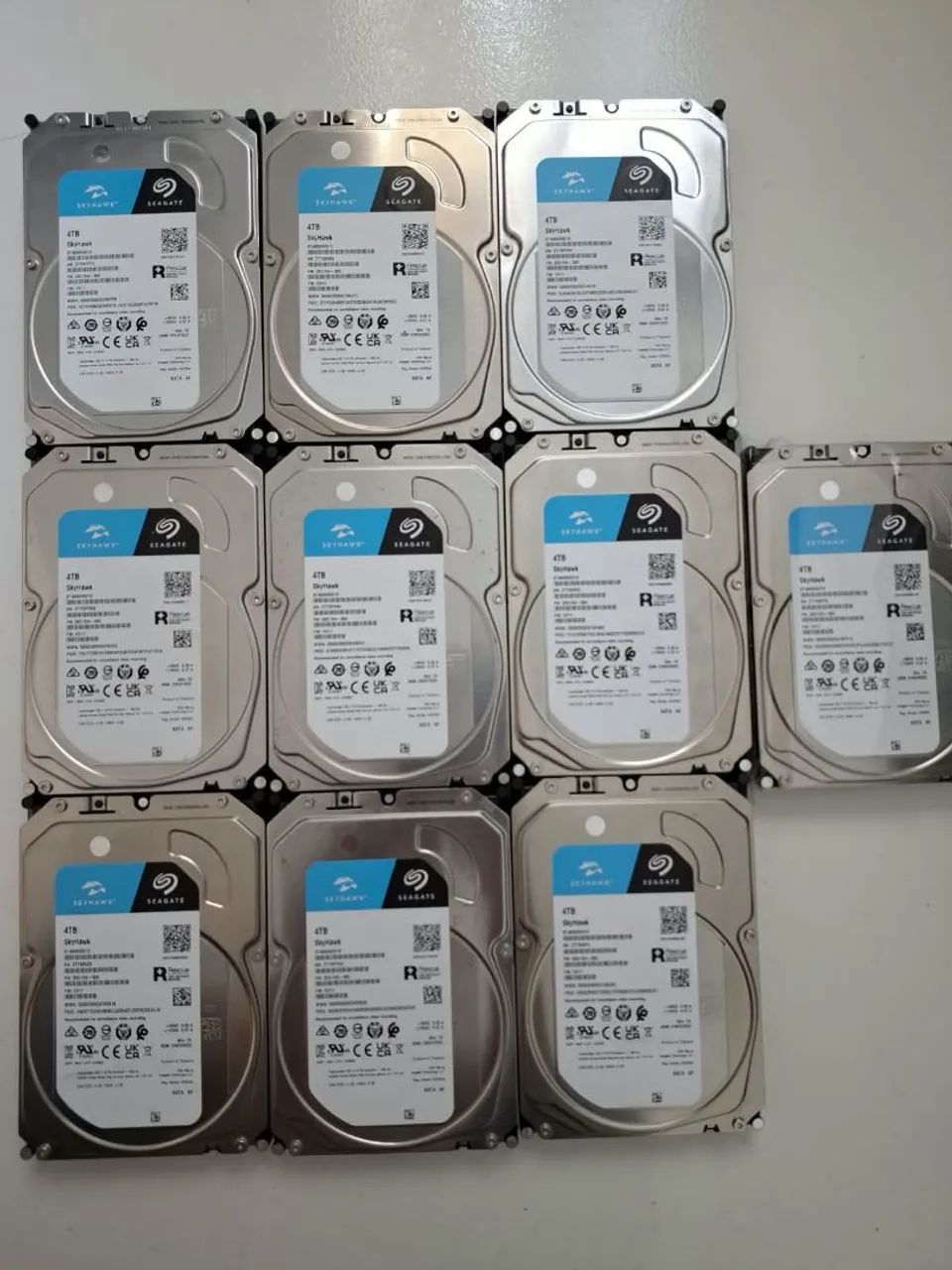 10 hds 4tb seagate skyhawk cftv dvr nvr cpu  - Foto 3