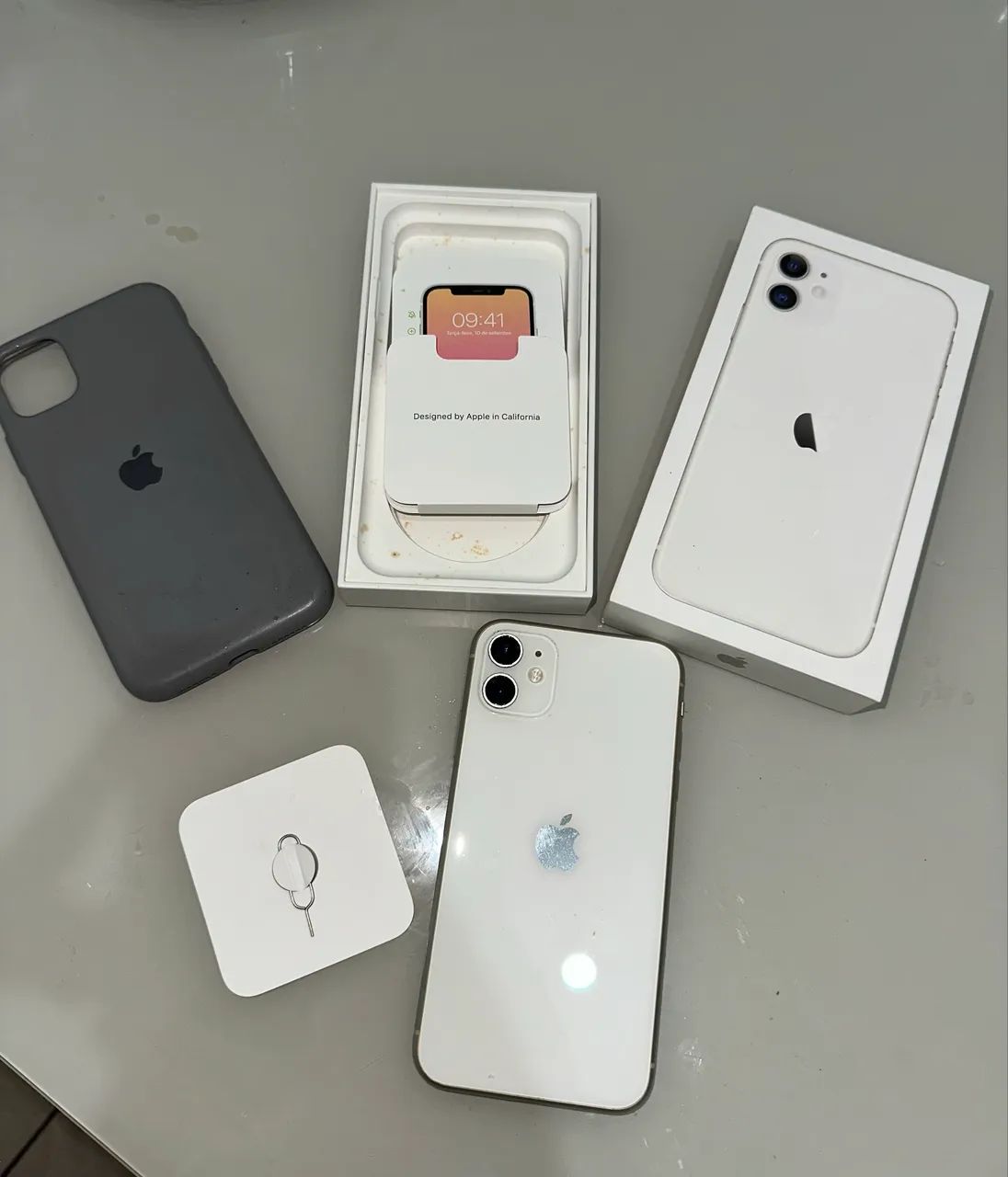 iPhone 11 64 GB semi novo com Caixa - Foto 3