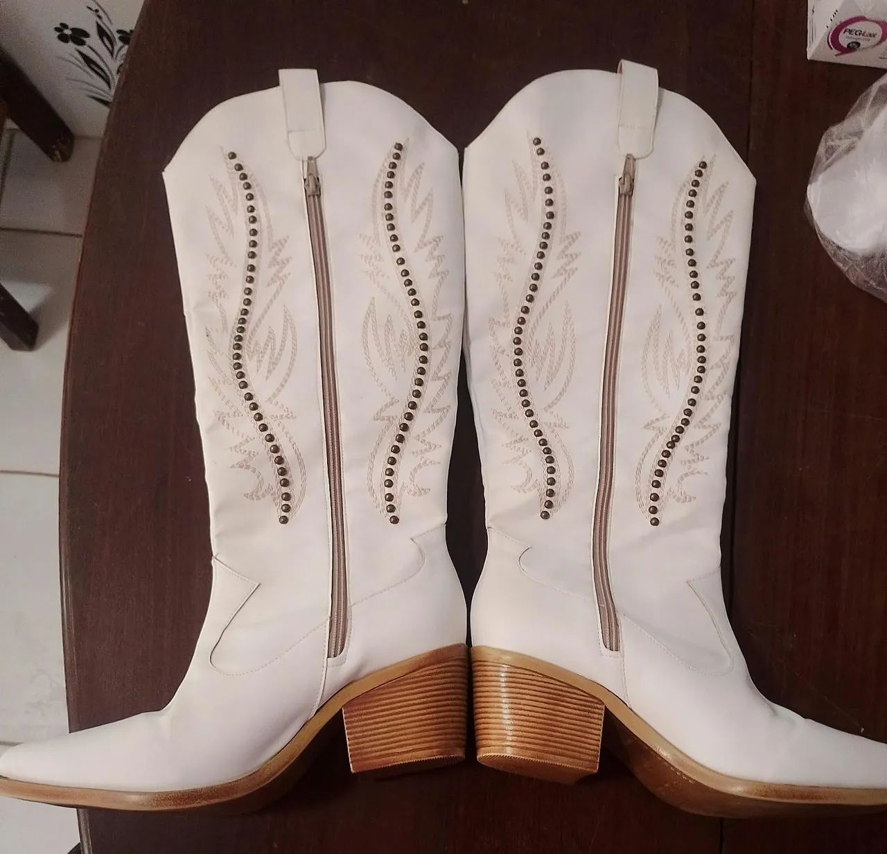 bota  - Foto 2