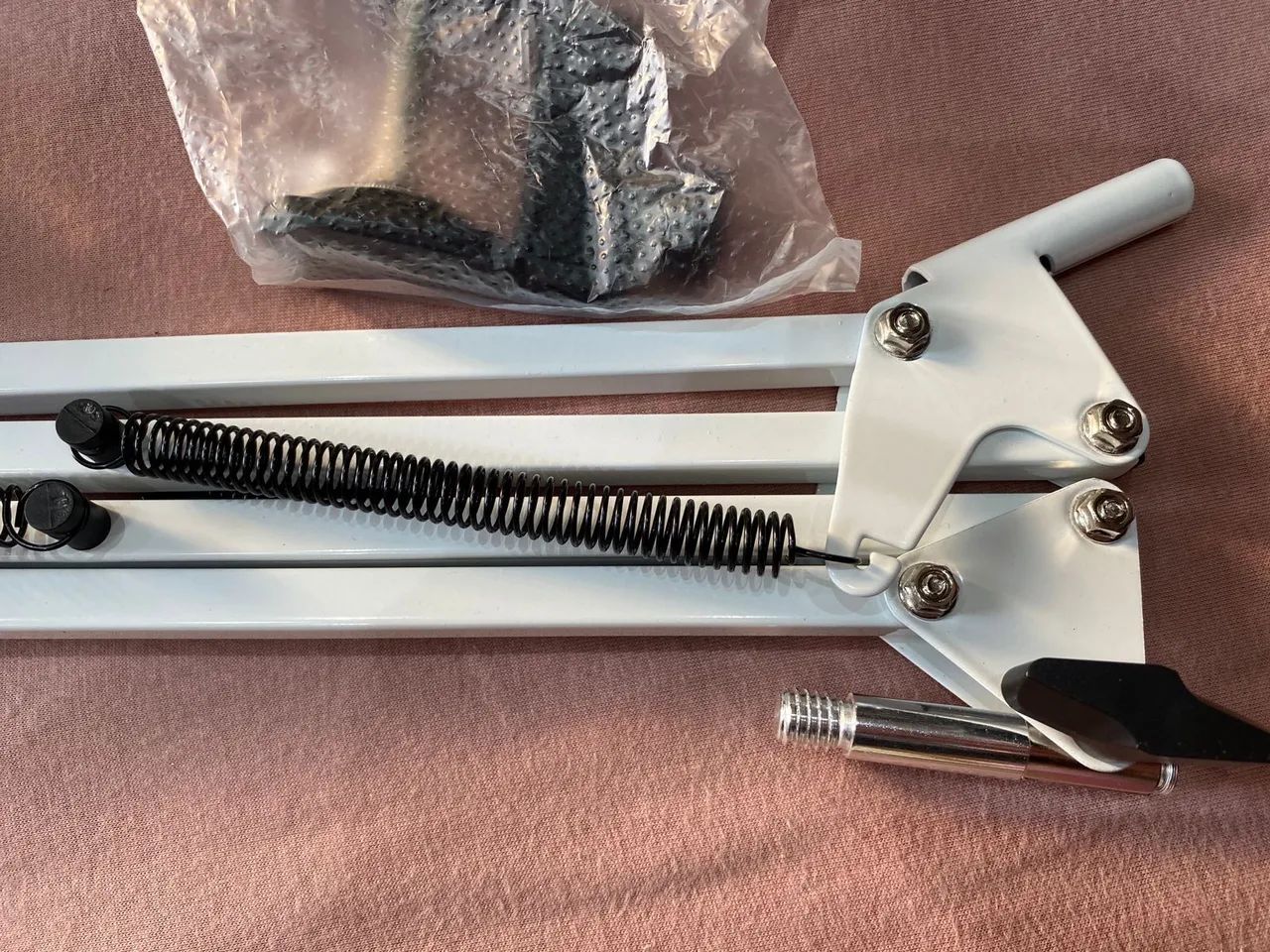 Suporte de metal para microfone de mesa - Foto 3