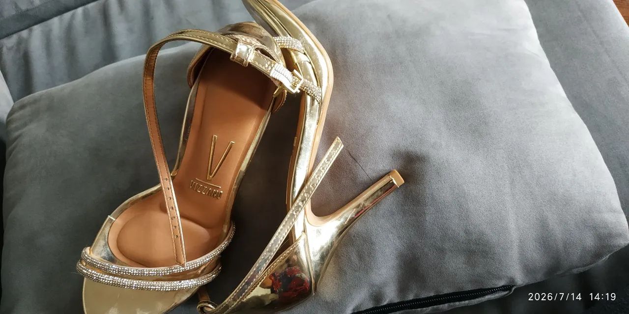 Sandalia Vizzano R$50 - Foto 2