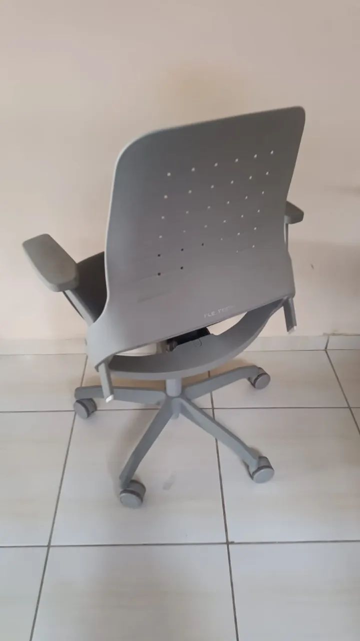 Cadeira de escritório - Foto 5