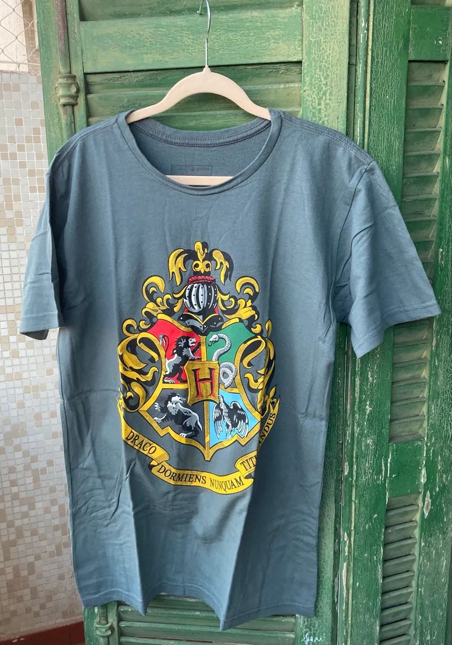 Camiseta Harry Potter - Brasão  - Foto 3