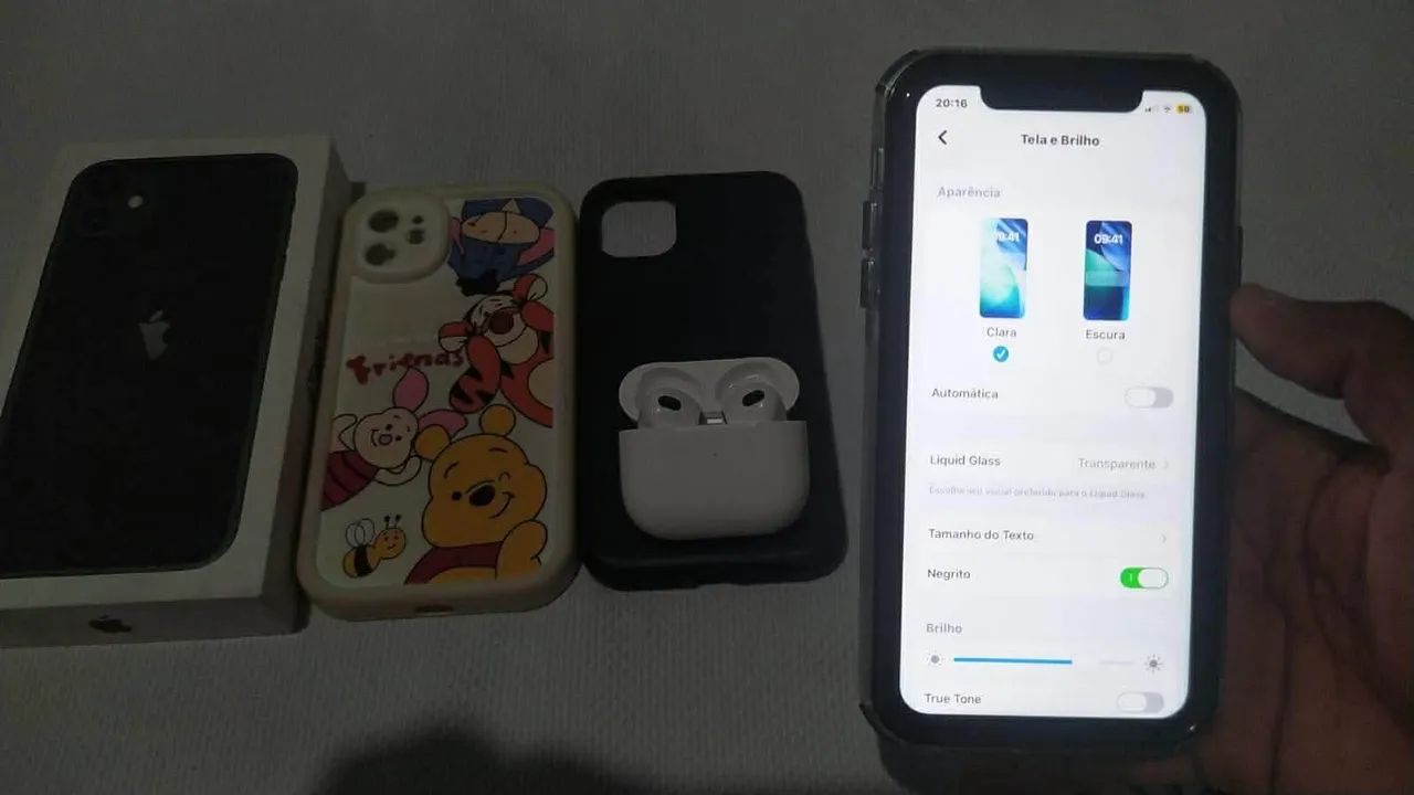 TROCO iPhone 11 64gb + airpods 3 geração - Celulares e Smartphones
