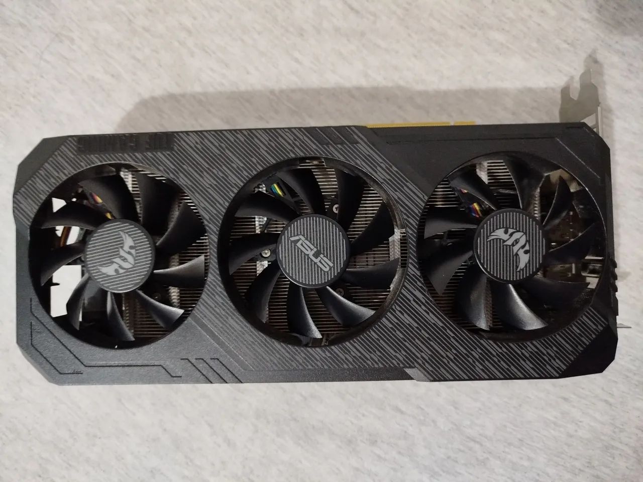 GTX 1660 Super Asus TUF3 - Foto 3