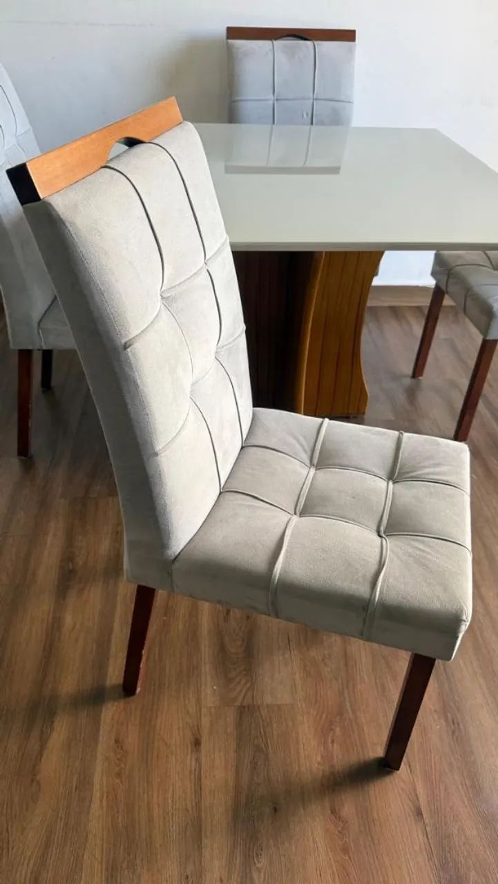 Vende-se jogo de mesa e cadeiras  - Foto 2