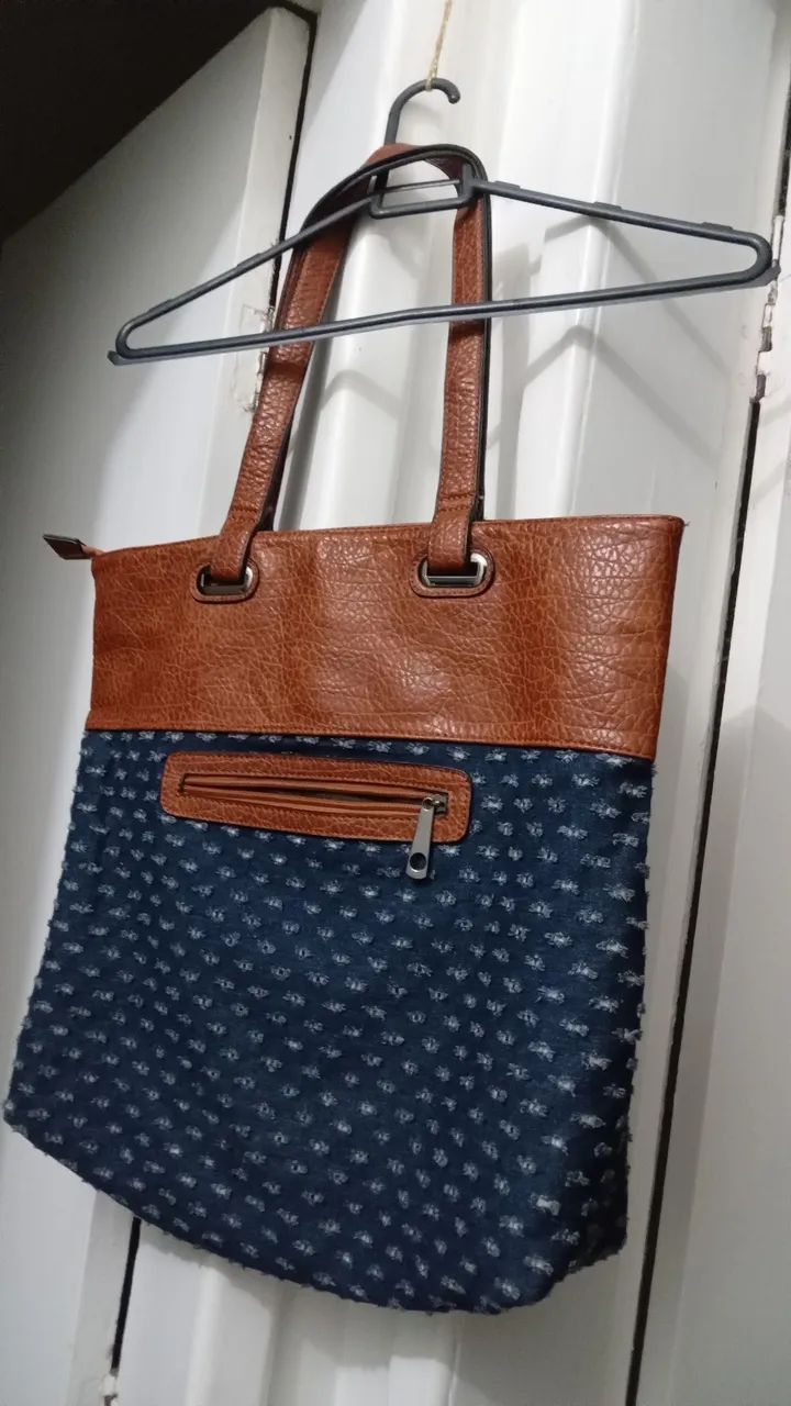 Bolsa em Jeans trabalhado e couro - Foto 3