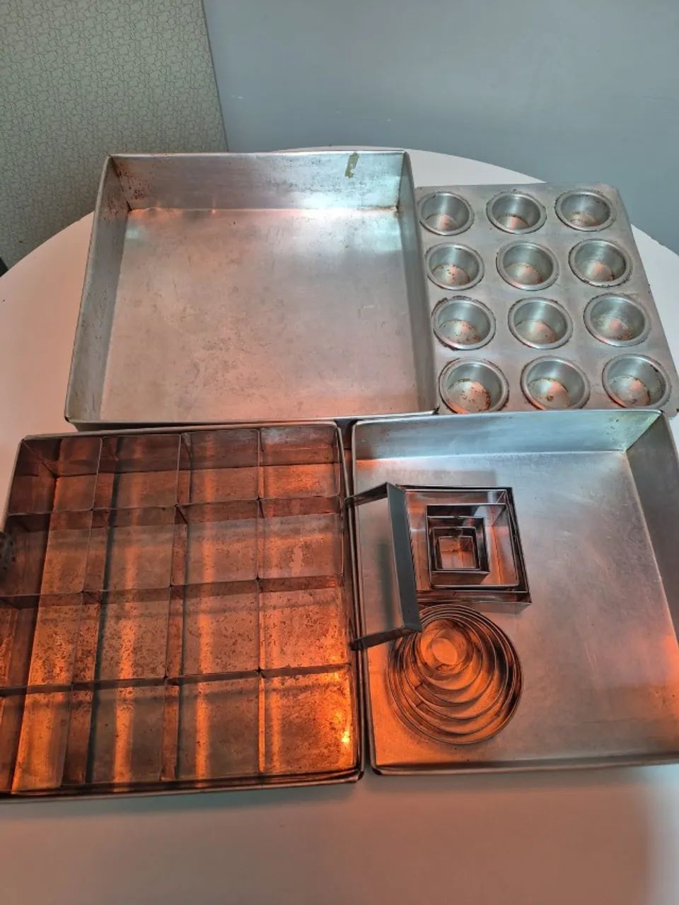  FORNO + FORMAS E ACESSÓRIOS-KIT PARA CONFEITARIA  - Foto 3
