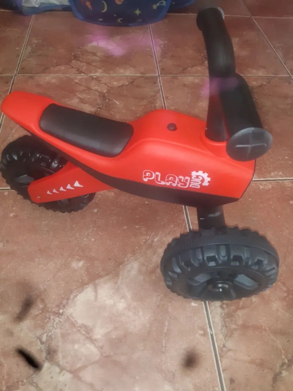 Triciclo infantil 