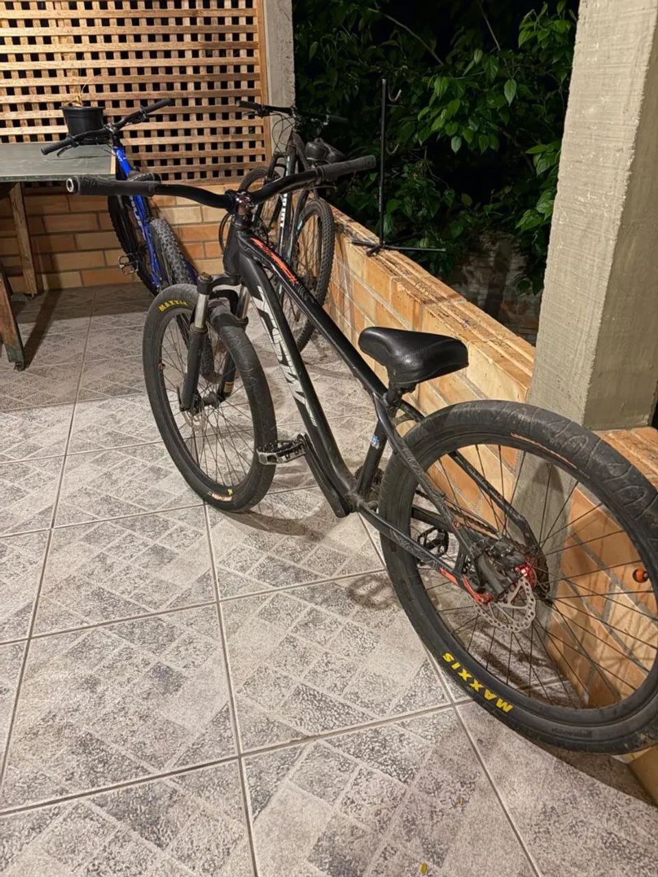 Vendo bicicleta 2.500 vendo e troco  - Foto 2