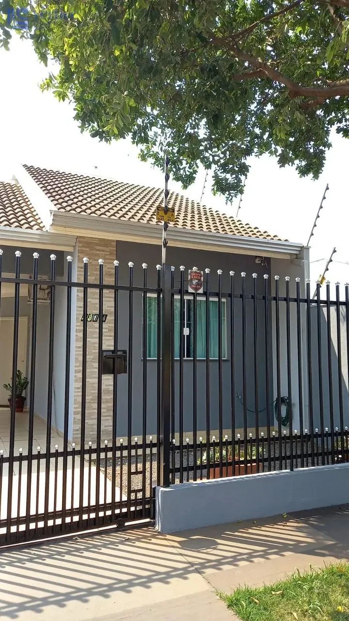 Casa à venda em Maringá - Parque das Grevíleas