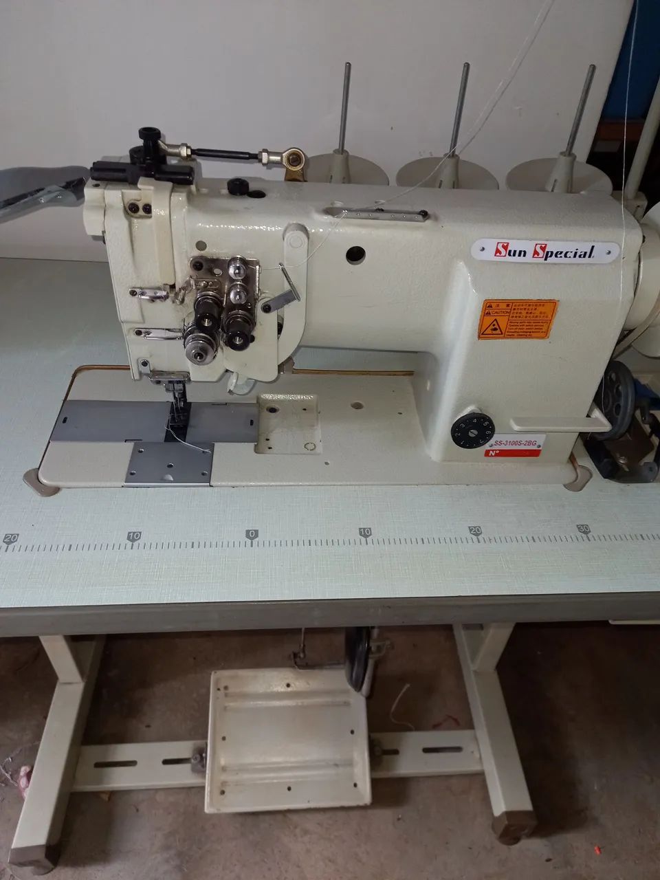 Máquina de costura.  - Foto 2